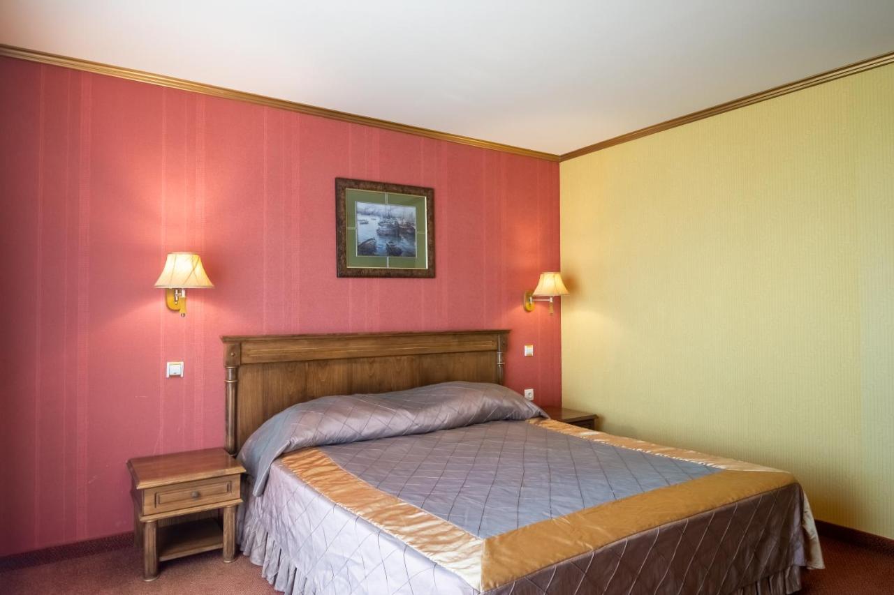 Hotel Mistral بالشيك المظهر الخارجي الصورة